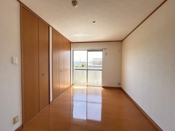 apartment 茨城県つくば市研究学園５丁目５－１３ ファースト・ラフィーネ・学園１Ｆ