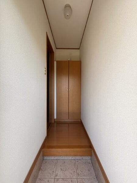 apartment 茨城県つくば市研究学園５丁目５－１３ ファースト・ラフィーネ・学園１Ｆ