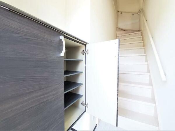 apartment 茨城県つくば市研究学園５丁目５－１３ ファースト・ラフィーネ・学園１Ｆ