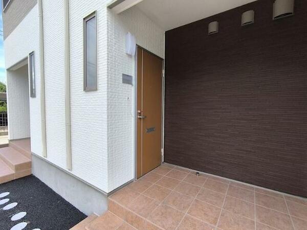 apartment 茨城県つくば市研究学園５丁目５－１３ ファースト・ラフィーネ・学園１Ｆ