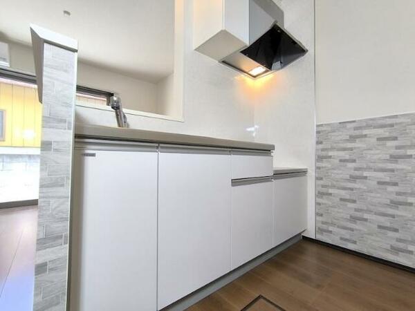 apartment 茨城県つくば市研究学園５丁目５－１３ ファースト・ラフィーネ・学園１Ｆ