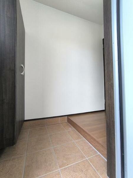 apartment 茨城県つくば市研究学園５丁目５－１３ ファースト・ラフィーネ・学園１Ｆ