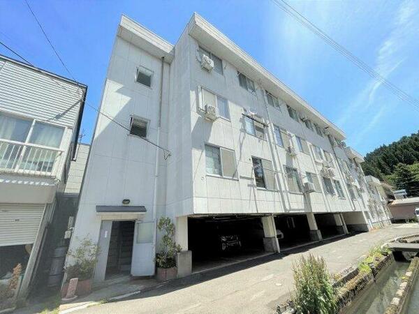 apartment 秋田県湯沢市大町１丁目
大町の賃貸情報を見る
物件地図