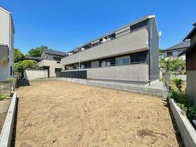 千葉県船橋市本中山１丁目
