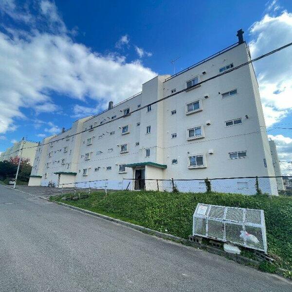 apartment 北海道室蘭市高砂町２丁目
地図を見る