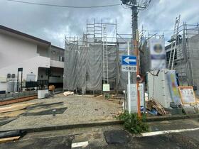 沖縄県那覇市識名１丁目