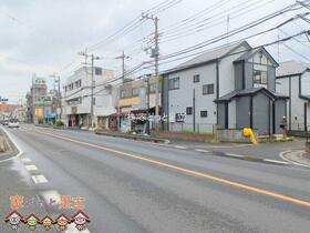 埼玉県草加市中根３丁目