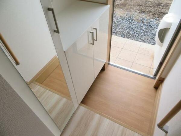 apartment 青森県上北郡おいらせ町木崎
木崎の賃貸情報を見る
物件地図