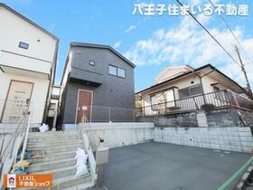 東京都八王子市元八王子町３丁目