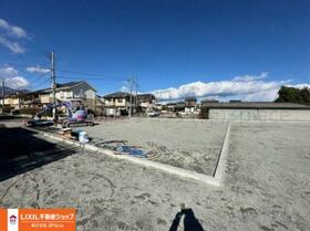 山梨県中央市西花輪