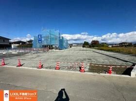 山梨県中央市西花輪