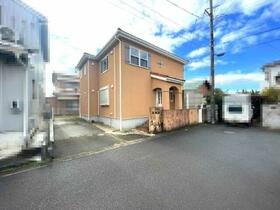 愛知県稲沢市平和町西光坊大門南