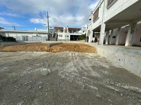 沖縄県中頭郡読谷村字上地