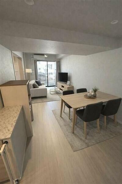 apartment 東京都中央区日本橋本町４丁目
地図を見る