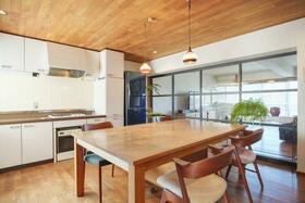 集合邸宅楽園Ａ棟