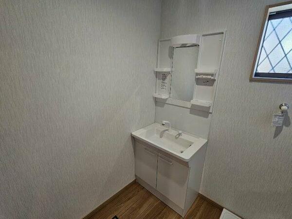 detached 埼玉県蓮田市大字貝塚
地図を見る