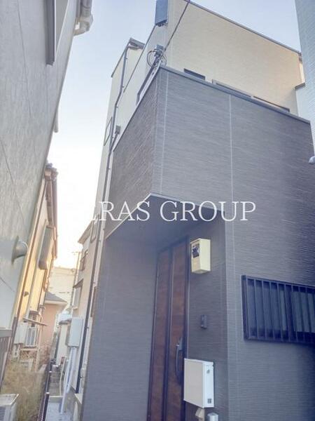 detached 東京都渋谷区幡ヶ谷３丁目

地図を見る