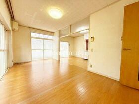 奈良県葛城市長尾