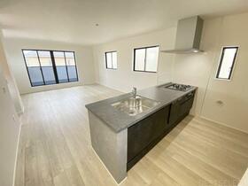 埼玉県川口市西青木４丁目