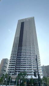 ＨＡＲＵＭＩ　ＦＬＡＧ　ＳＵＮ　ＶＩＬＬＡＧＥ　Ｔ棟