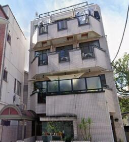 ニューアバンダントハウス