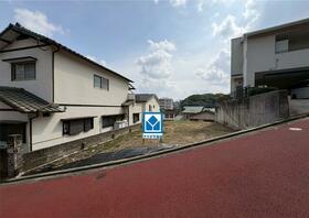 福岡県福岡市中央区平尾５丁目