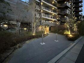 メイツ四条畷駅前