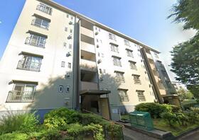 西小中台団地３２号棟