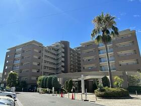 ロイヤルアーク泉ヶ丘