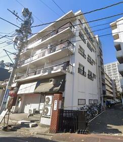 新宿コーポ２号館