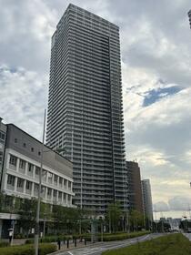 ＨＡＲＵＭＩ　ＦＬＡＧ　ＰＡＲＫ　ＶＩＬＬＡＧＥ　Ｔ棟