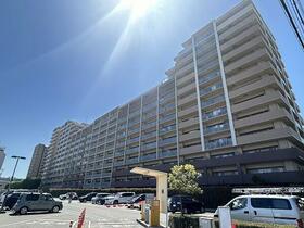 ロイヤルアーク甲子園フローレス