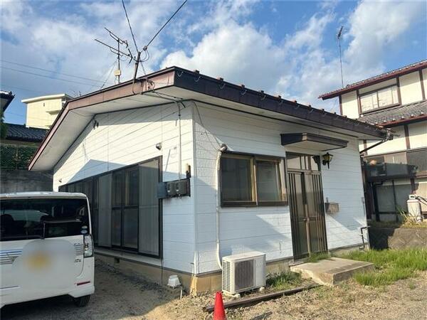 detached 福島県伊達郡川俣町字賤ノ田
地図を見る