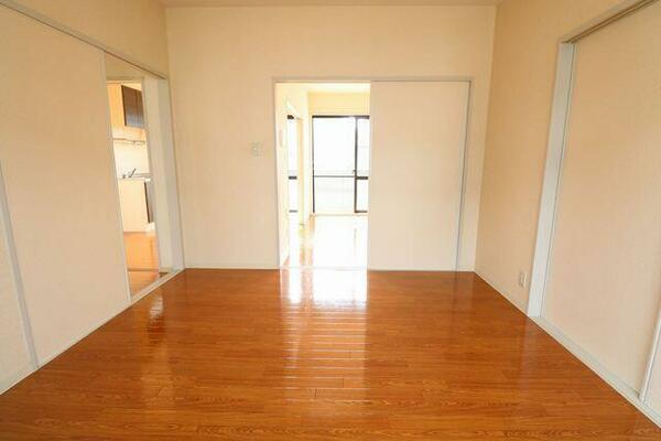 apartment 埼玉県行田市城南
地図を見る