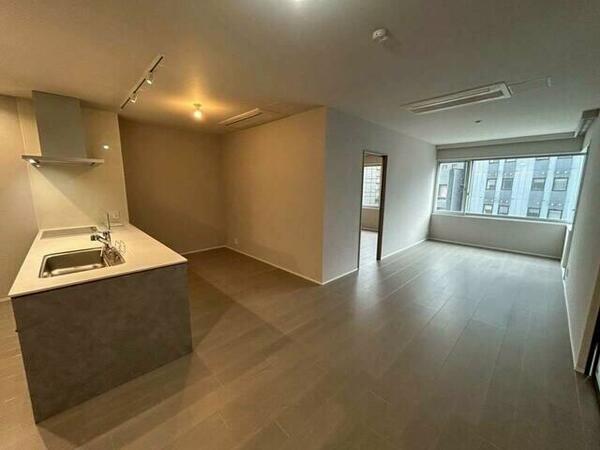 apartment 東京都中央区日本橋小網町
地図を見る