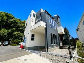 神奈川県鎌倉市腰越５丁目