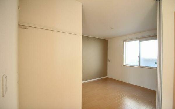 apartment 埼玉県三郷市早稲田８丁目
地図を見る