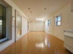 東京都世田谷区三宿２丁目