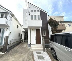 東京都杉並区和泉２丁目