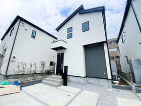 東京都世田谷区喜多見１丁目