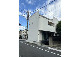 東京都世田谷区瀬田５丁目
