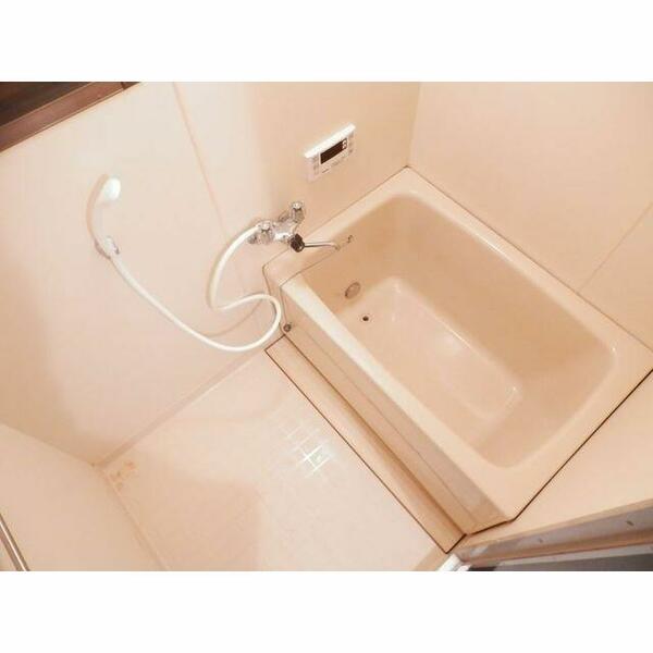 apartment 茨城県牛久市刈谷町１丁目
地図を見る