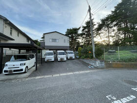 埼玉県上尾市大字小泉