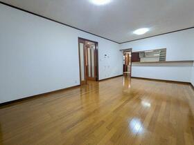 埼玉県さいたま市緑区大字大牧