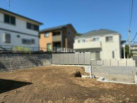 神奈川県横須賀市湘南鷹取４丁目