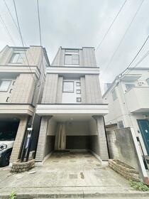 東京都世田谷区南烏山１丁目