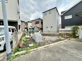 埼玉県草加市花栗１丁目