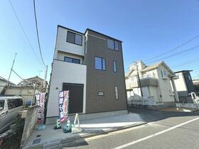 東京都足立区舎人３丁目