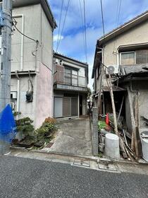 東京都新宿区戸山１丁目