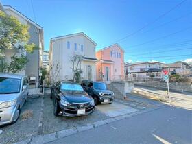 東京都町田市金井ヶ丘３丁目